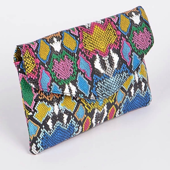 Faux Snake Skin Clutch Handbag - Picture 3 of 5